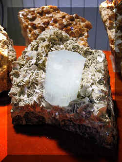 mineral.jpg (73385 bytes)